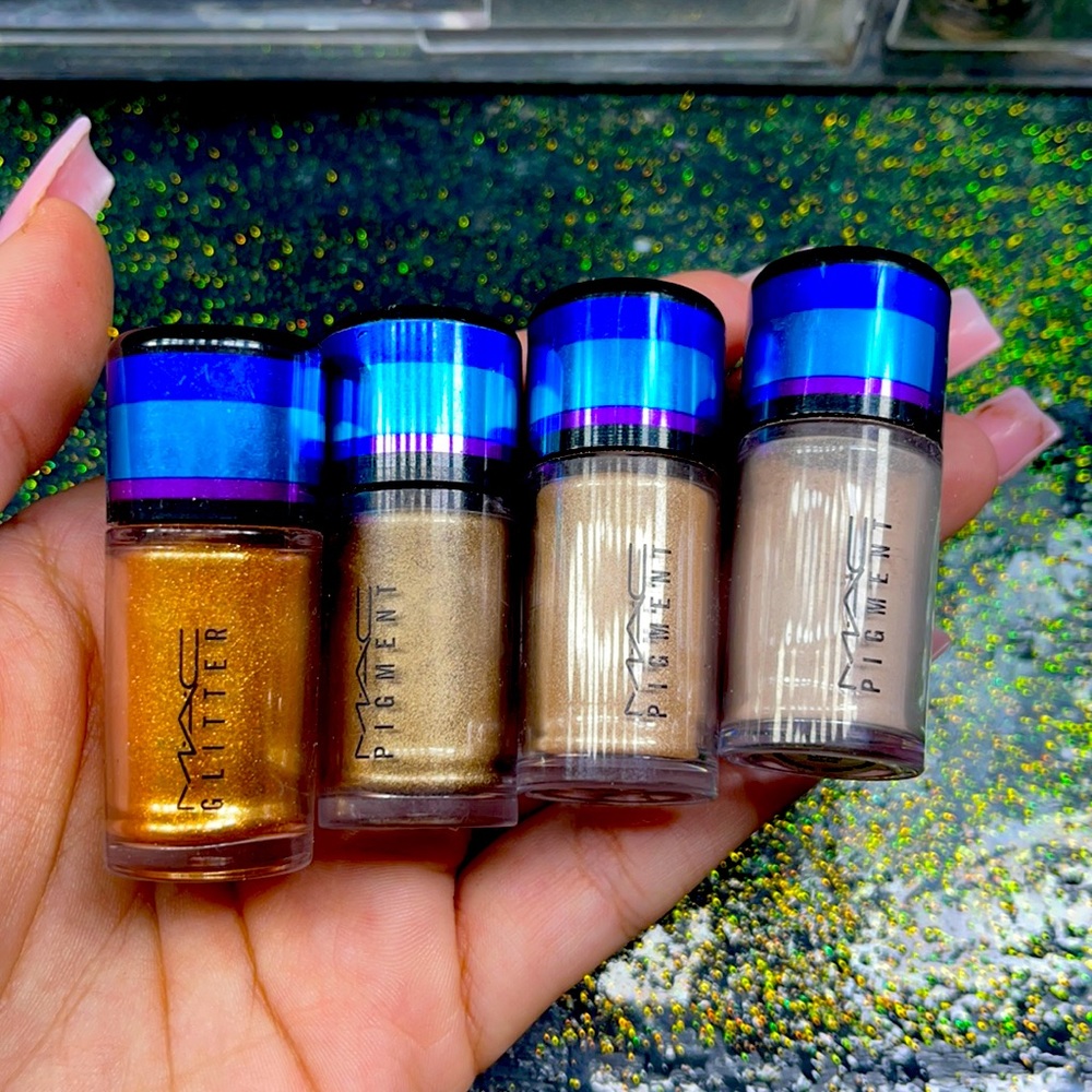 Mac Bottle Eyeshadow